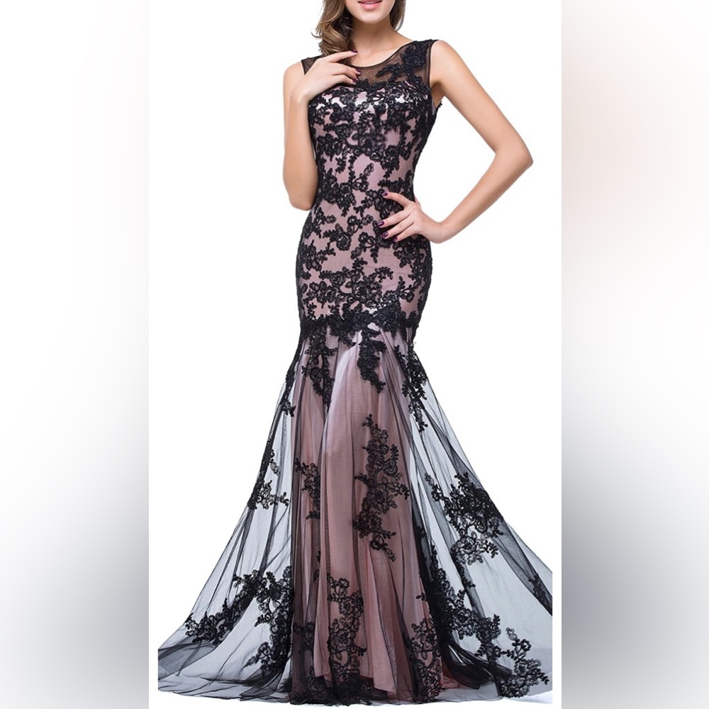 Women’s Maxi Lace Gown